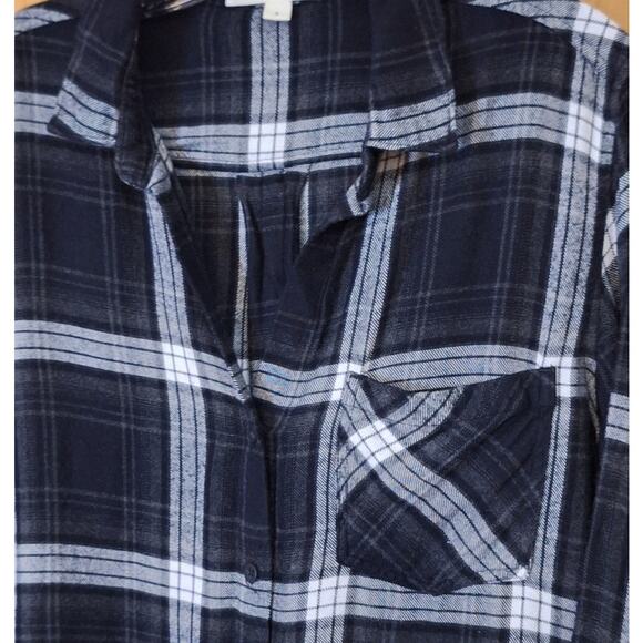 Cloth & Stone Anthropologie Shirt Womens Small 100% Viscose Flannel Frayed Hem - Picture 3 of 9